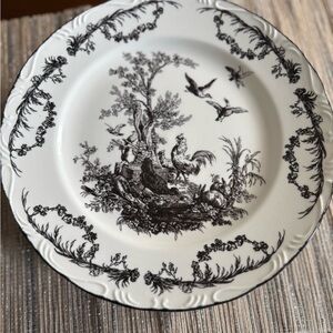 Elegant Black and White Toile Dinner Plates
Aux Du Provence
